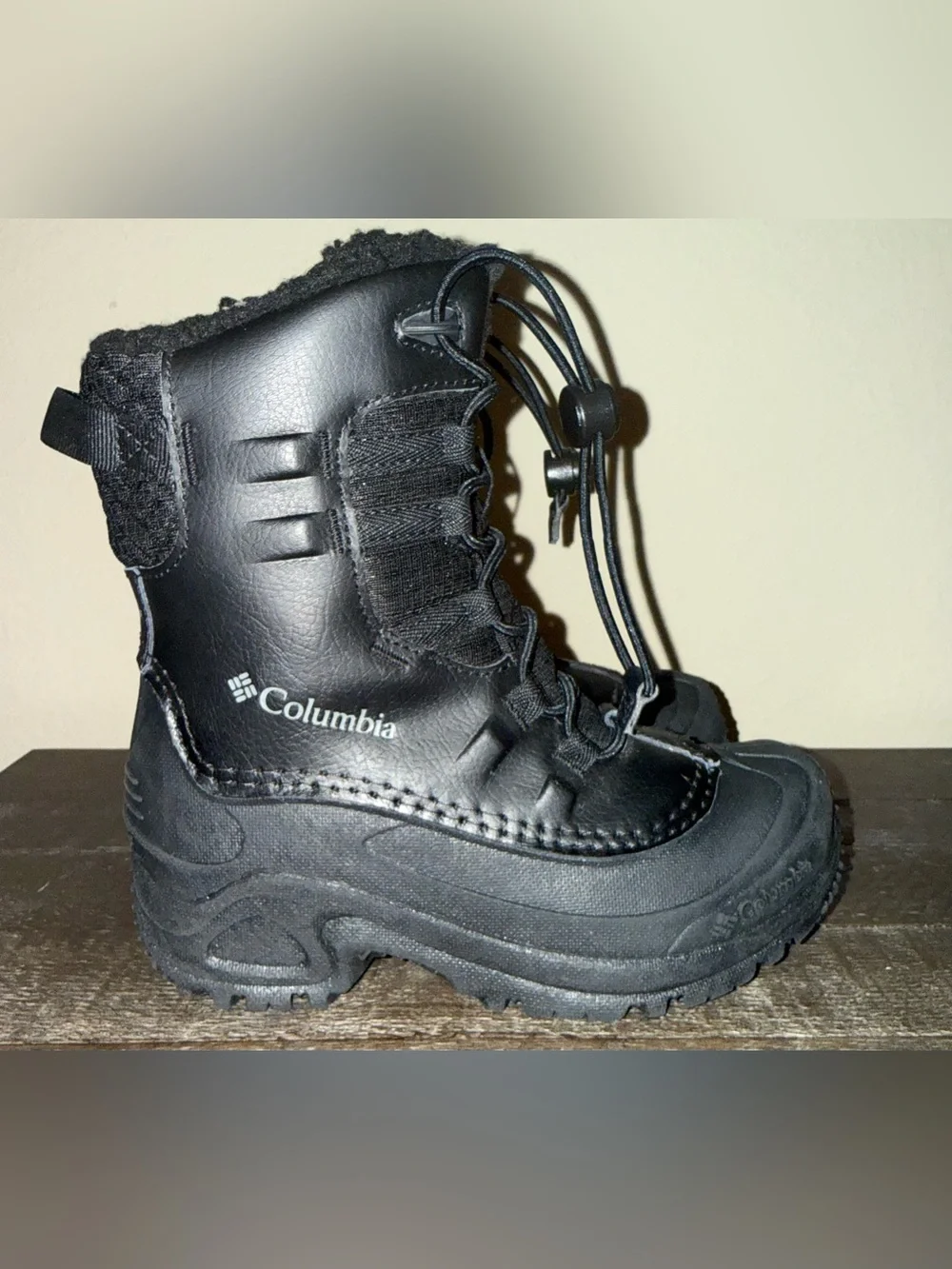 Columbia Kids’ Black Bugaboot Celsius Snow Boots - Size 1